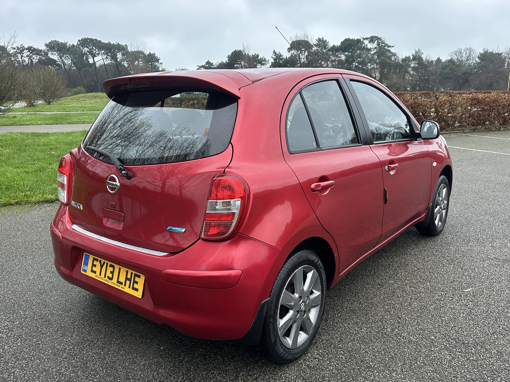 Nissan Micra 1.2 12V Elle Hatchback 5dr Petrol Manual Euro 5 (80 ps)