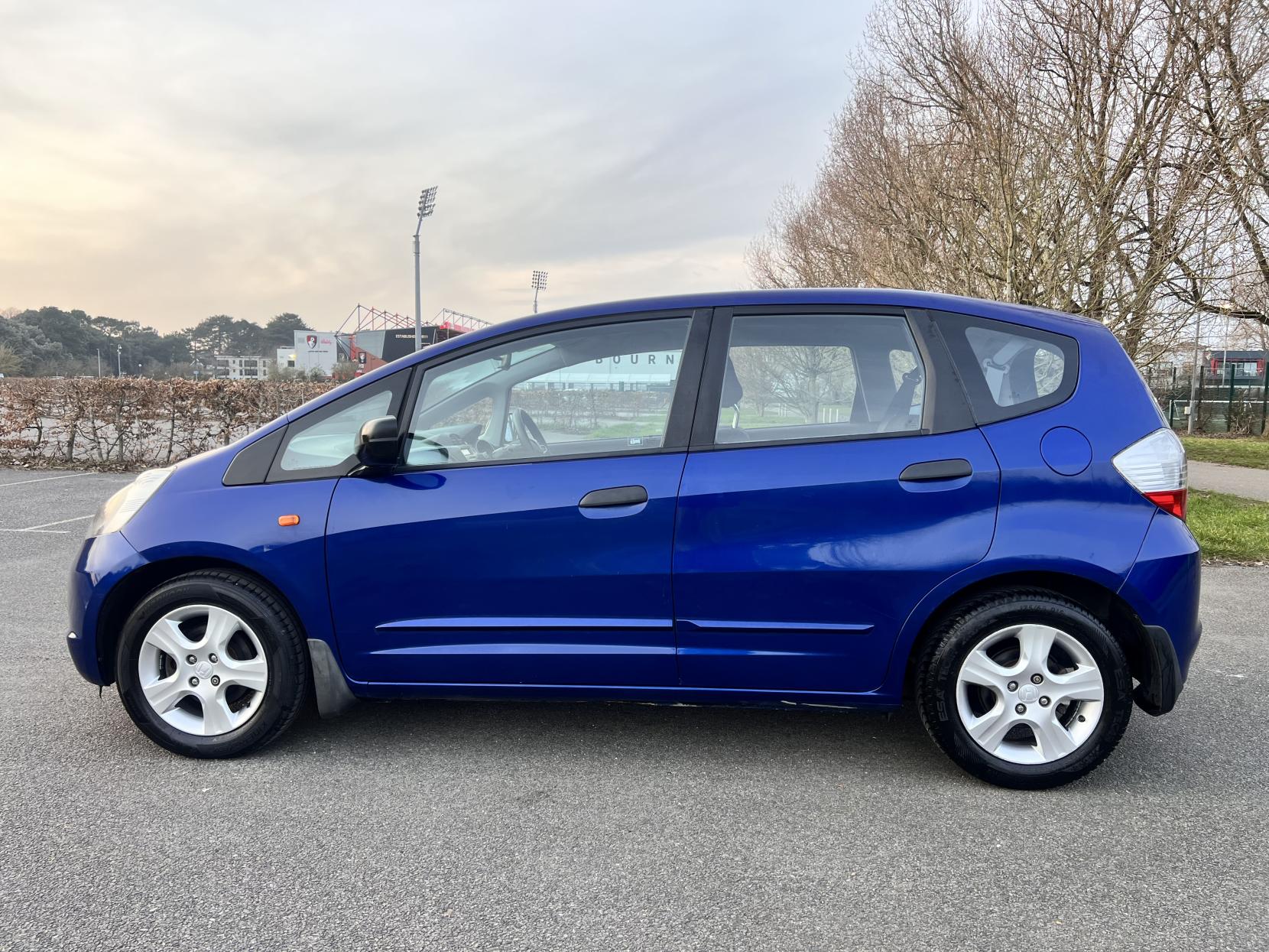 Honda Jazz 1.2 i-VTEC SE Hatchback 5dr Petrol Manual Euro 4 (90 ps)