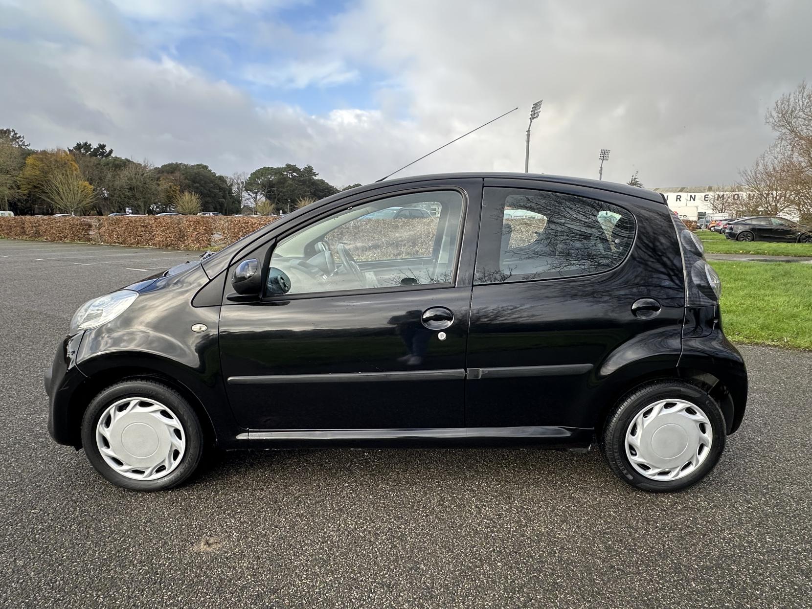 Citroen C1 1.0i Rhythm Hatchback 5dr Petrol Manual Euro 4 (67 ps)