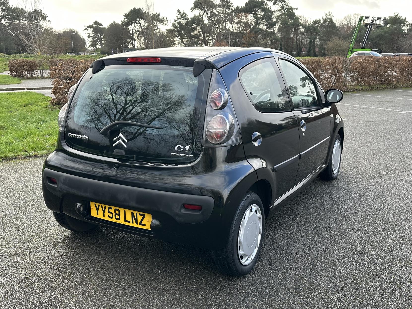 Citroen C1 1.0i Rhythm Hatchback 5dr Petrol Manual Euro 4 (67 ps)