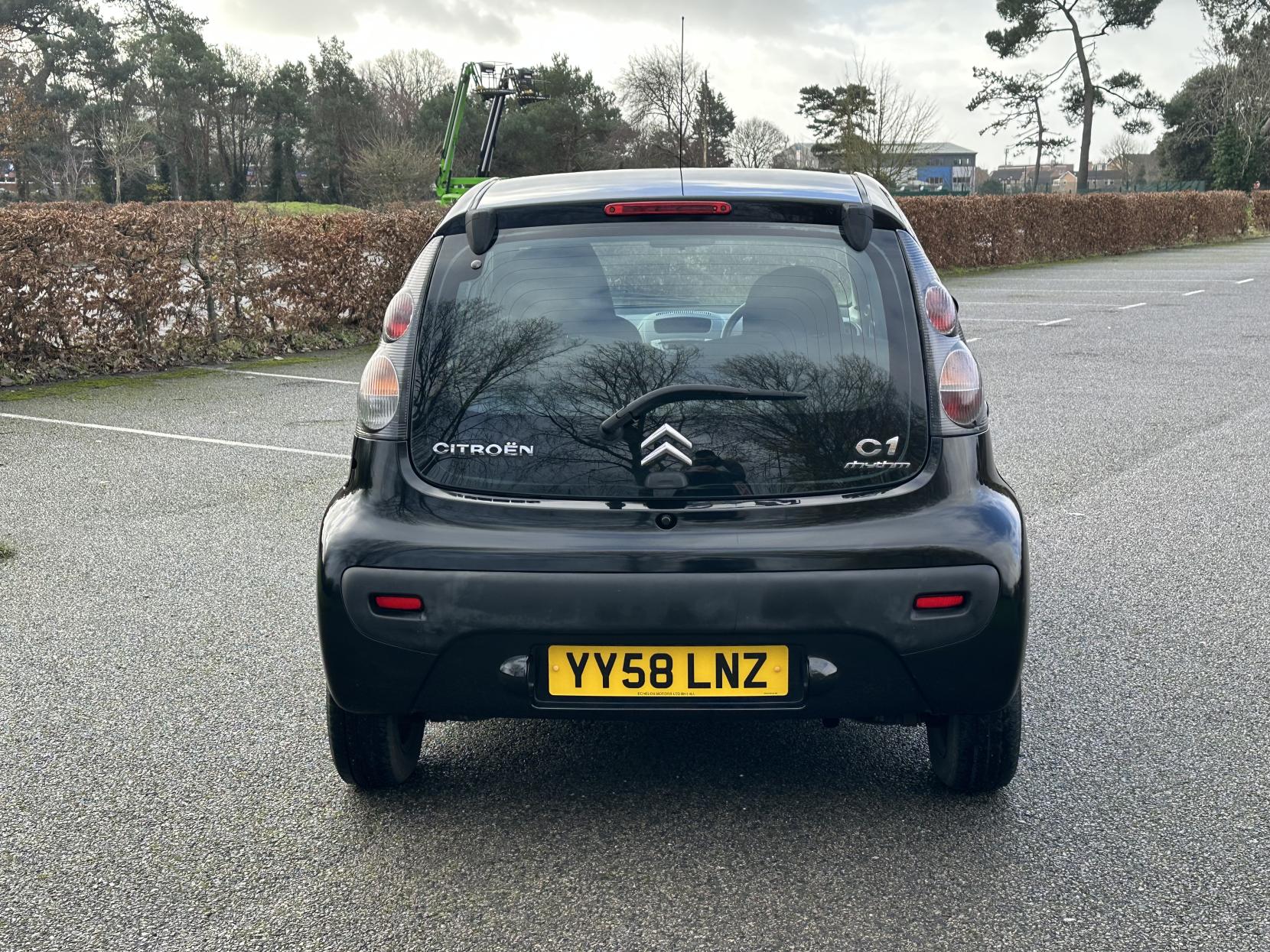 Citroen C1 1.0i Rhythm Hatchback 5dr Petrol Manual Euro 4 (67 ps)