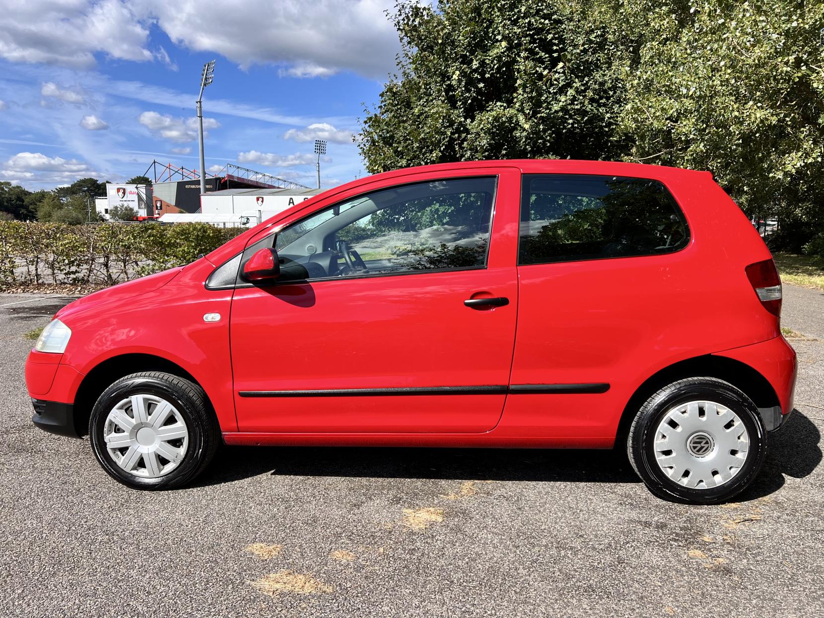 Volkswagen Fox 1.2 6V Urban Fox Hatchback 3dr Petrol Manual Euro 4 (55 ps)