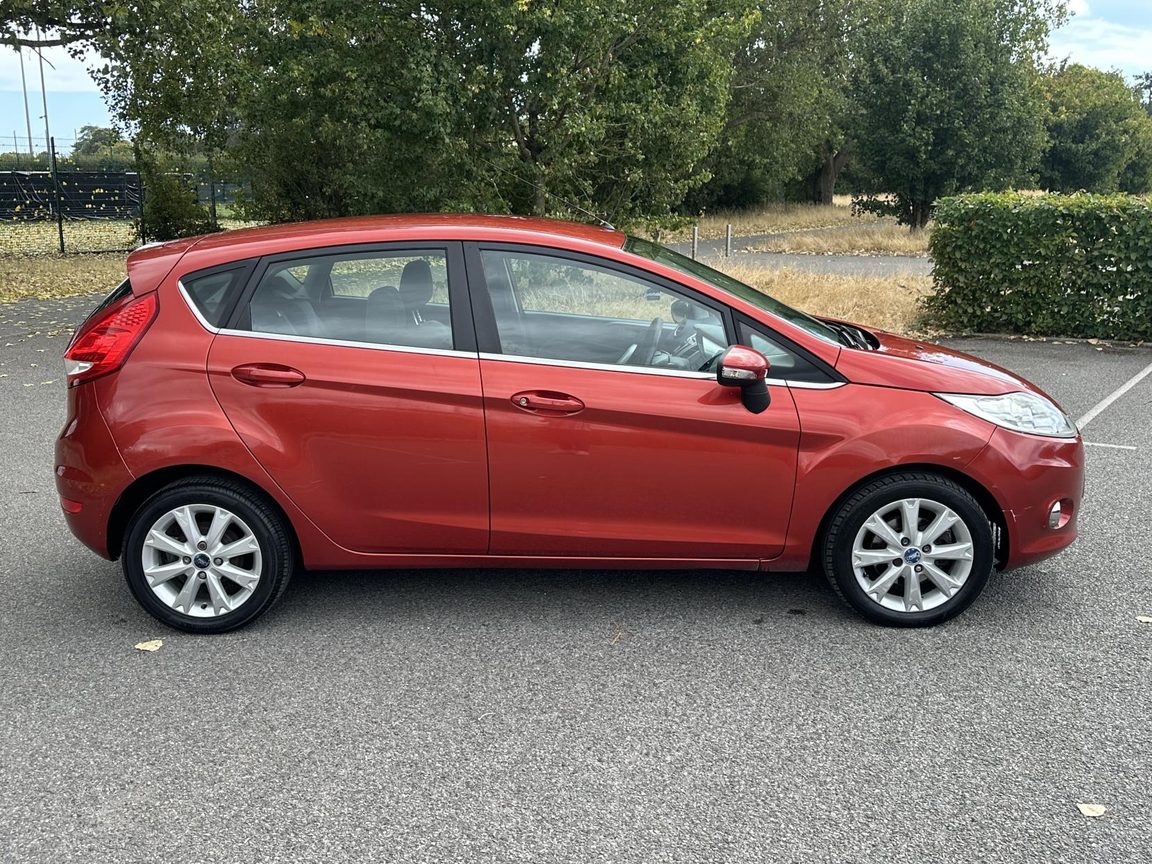 Ford Fiesta 1.25 Zetec Hatchback 5dr Petrol Manual (133 g/km, 81 bhp)