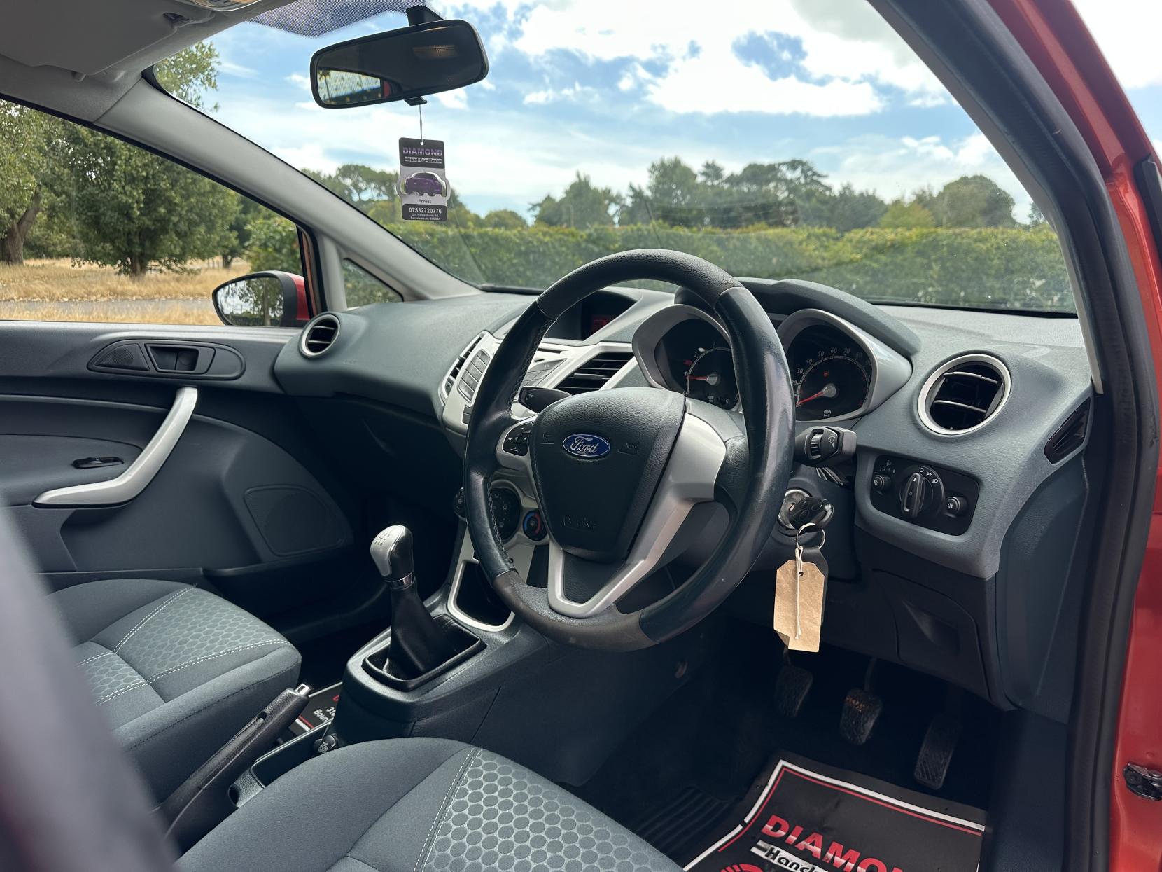 Ford Fiesta 1.25 Zetec Hatchback 5dr Petrol Manual (133 g/km, 81 bhp)
