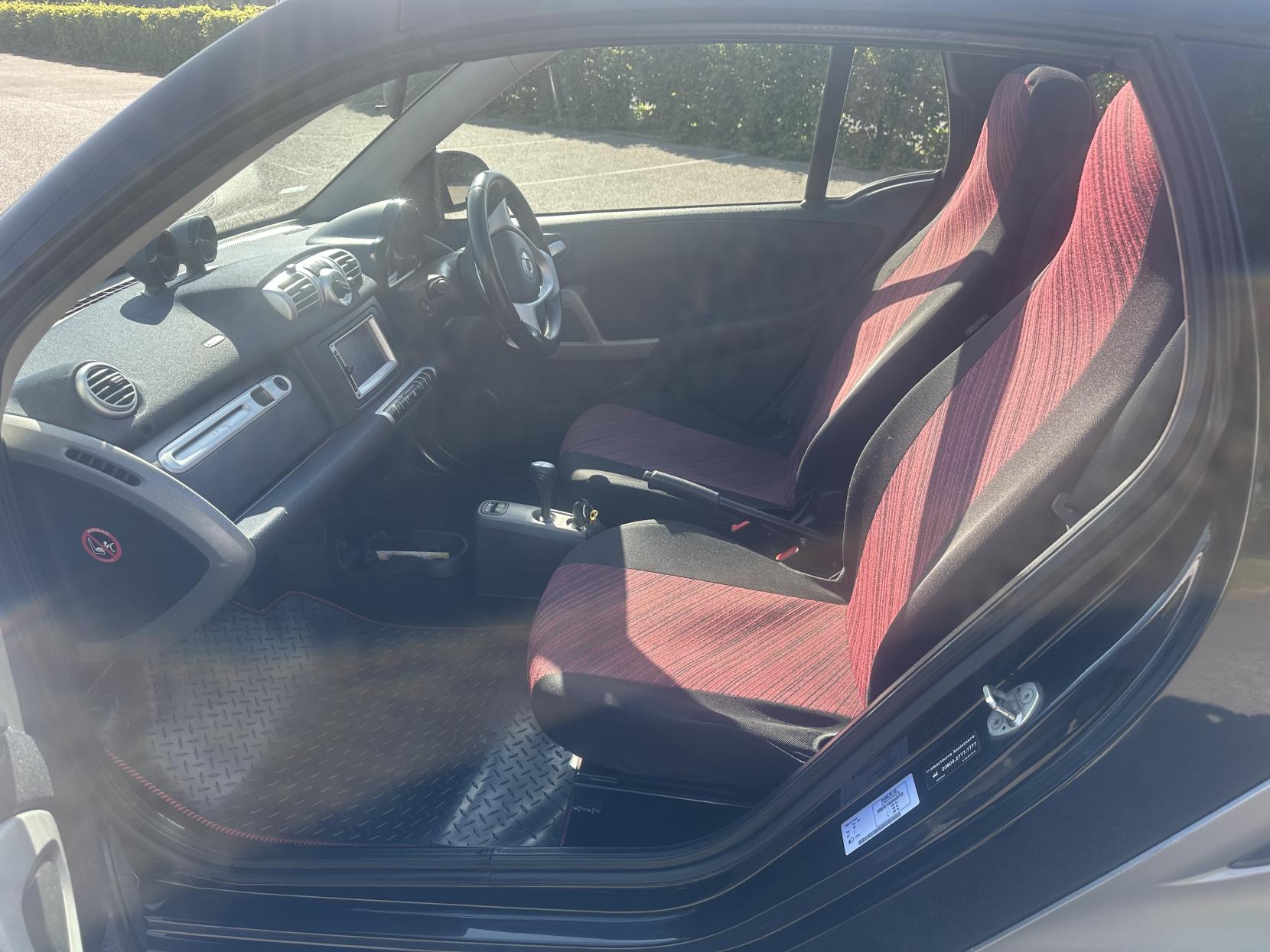 Smart fortwo 1.0 MHD Pulse Cabriolet 2dr Petrol SoftTouch Euro 5 (s/s) (71 bhp)