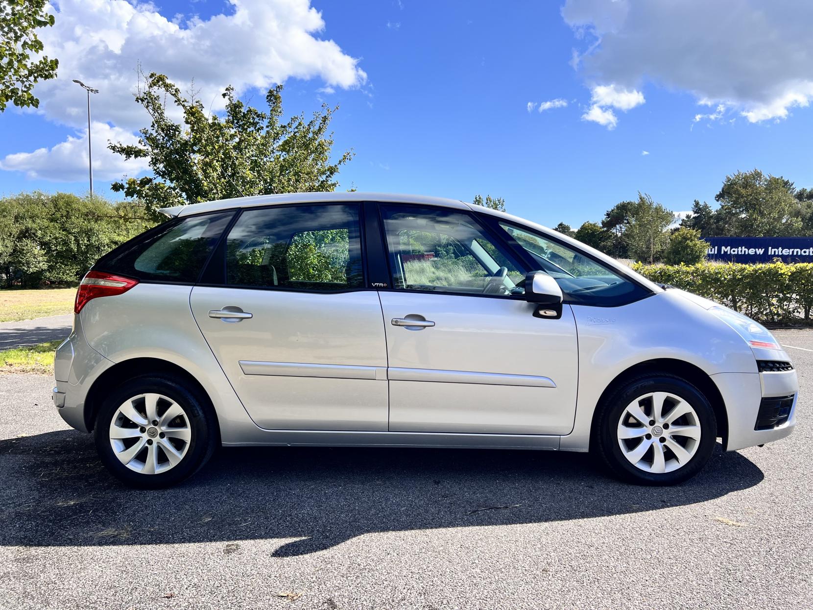 Citroen C4 Picasso 1.6 HDi VTR+ MPV 5dr Diesel Manual Euro 4 (110 ps)