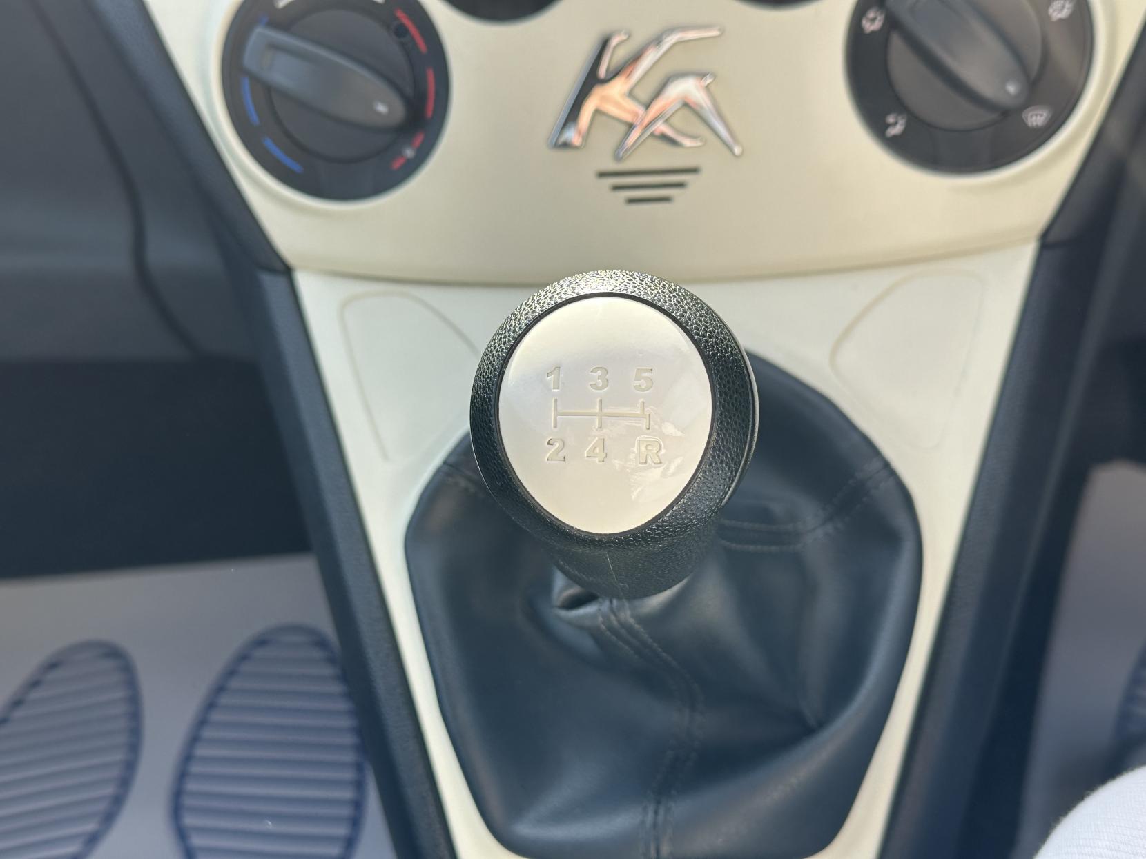 Ford Ka 1.2 Studio Hatchback 3dr Petrol Manual Euro 5 (69 ps)