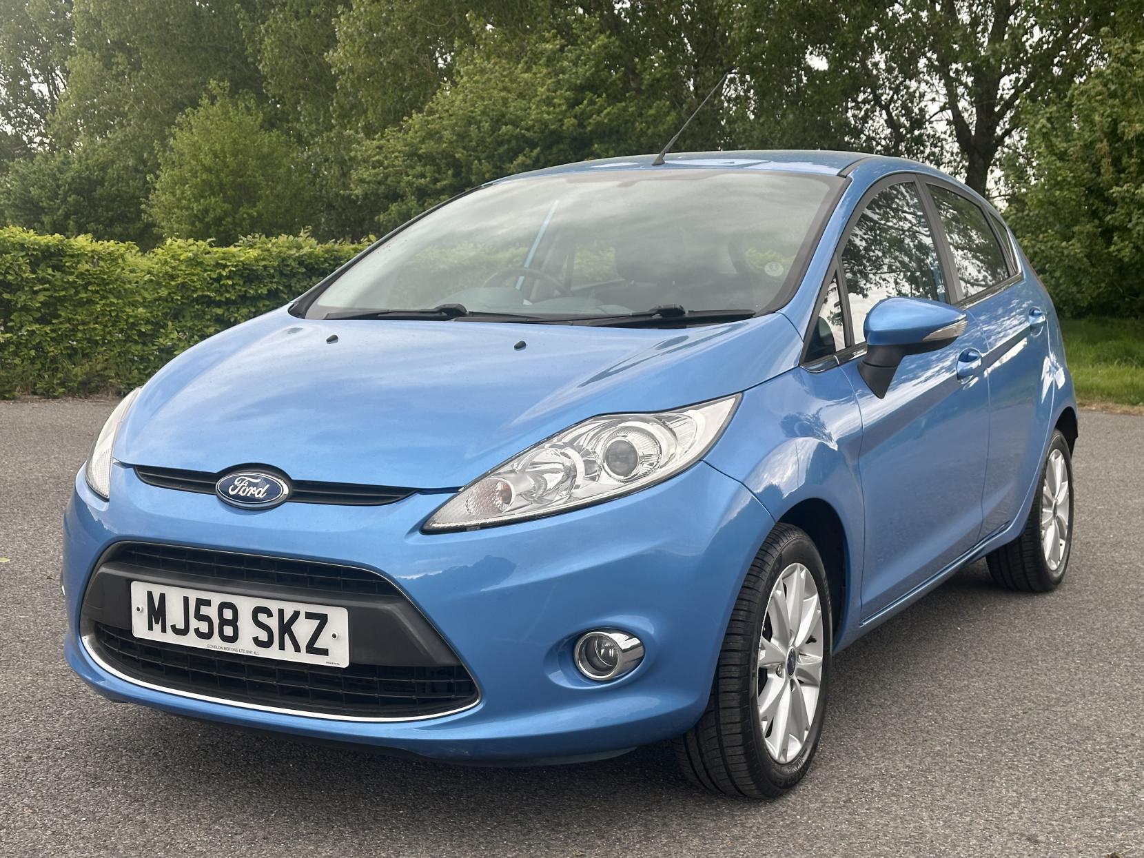 Ford Fiesta 1.4 Zetec Hatchback 5dr Petrol Manual (133 g/km, 94 bhp)