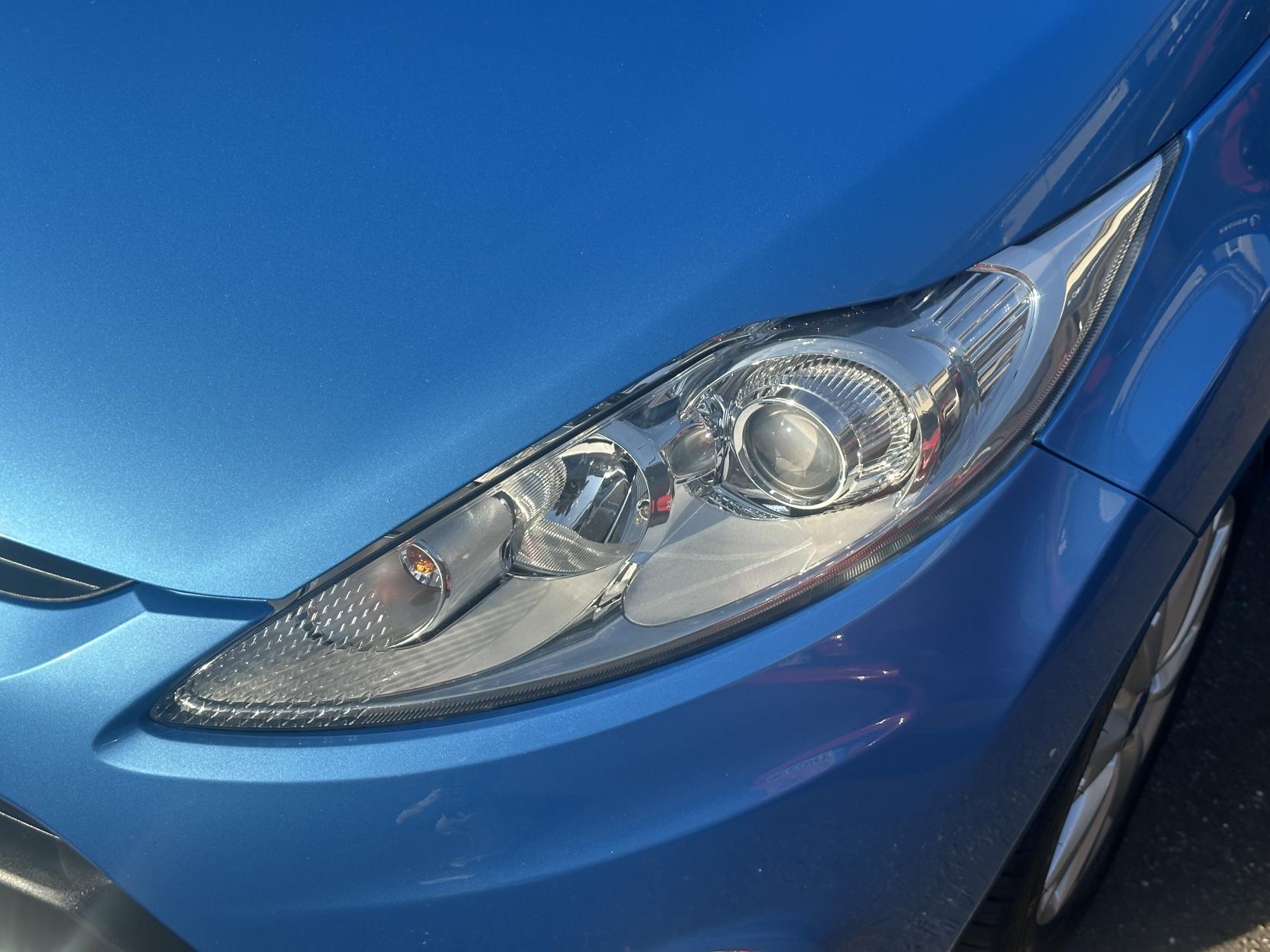 Ford Fiesta 1.4 Zetec Hatchback 5dr Petrol Manual (133 g/km, 94 bhp)