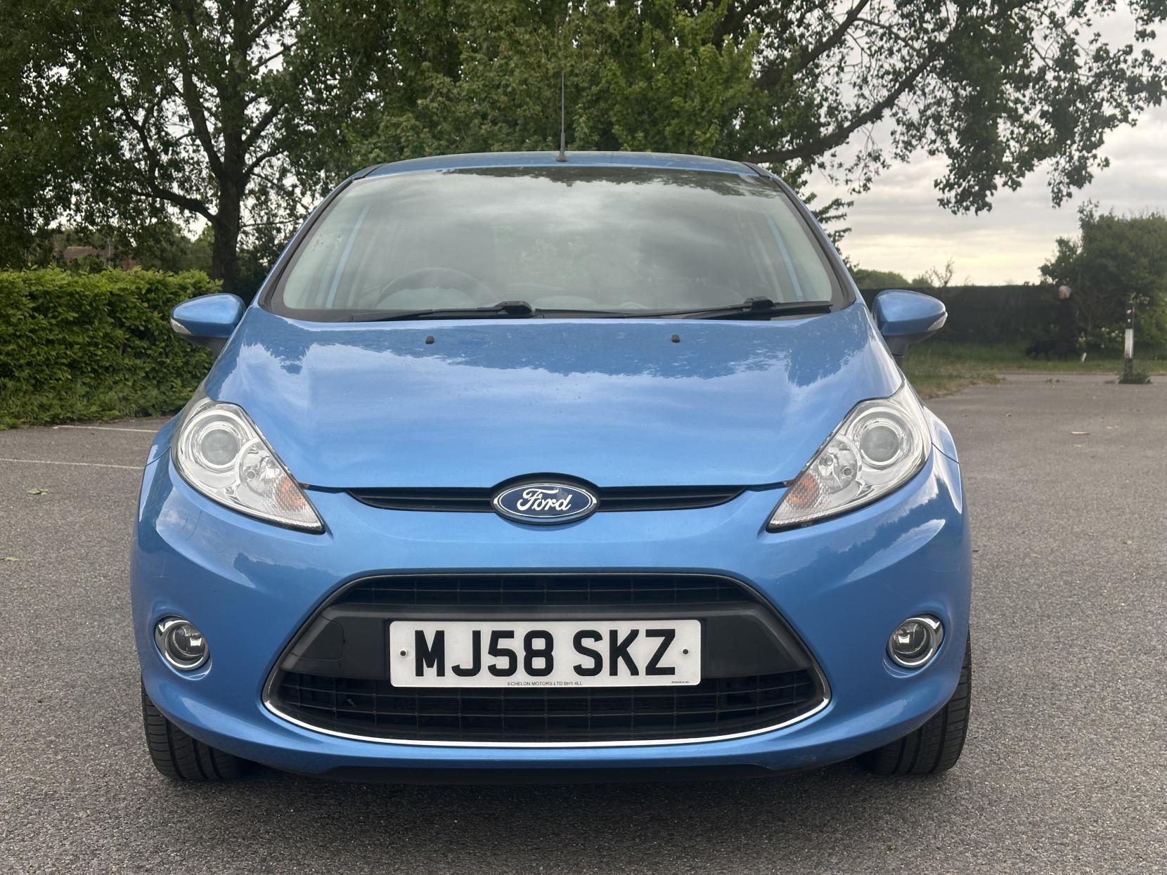 Ford Fiesta 1.4 Zetec Hatchback 5dr Petrol Manual (133 g/km, 94 bhp)
