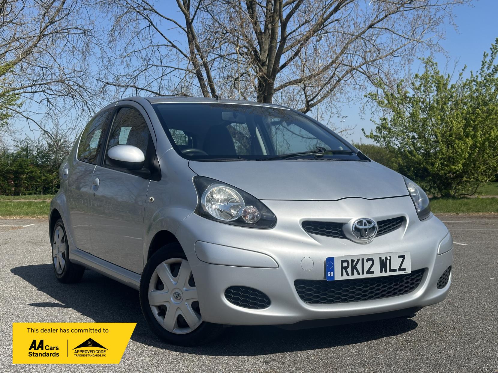 Toyota AYGO 1.0 VVT-i Ice Hatchback 5dr Petrol Manual Euro 5 (67 ps)