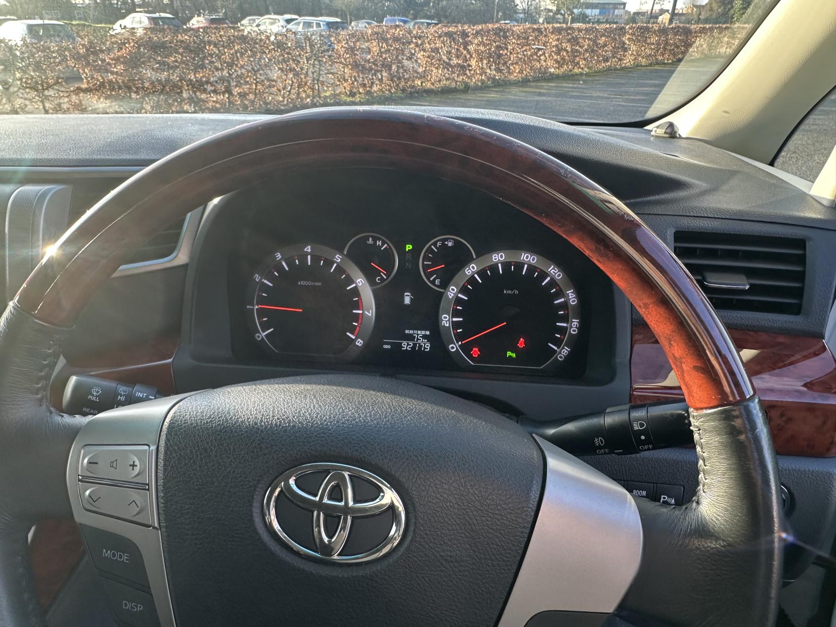 Toyota Alphard 2.4 2010-2011