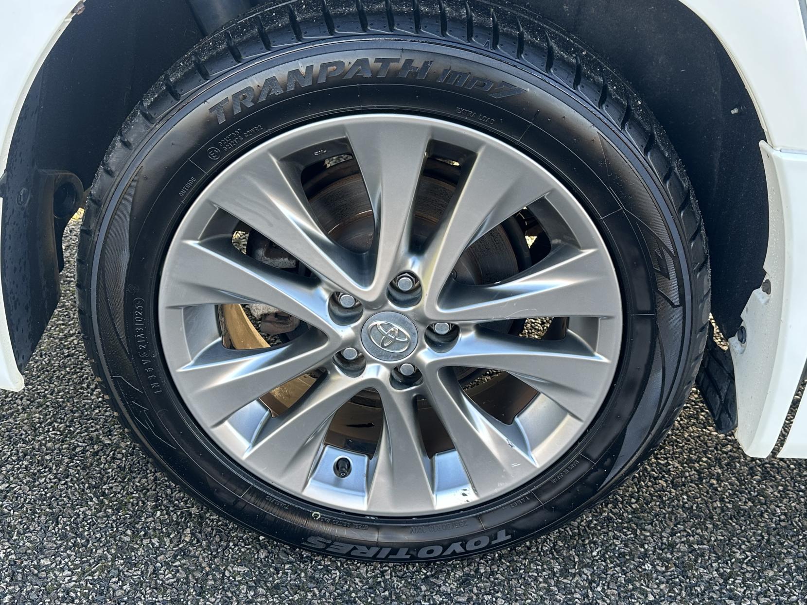 Toyota Alphard 2.4 2010-2011