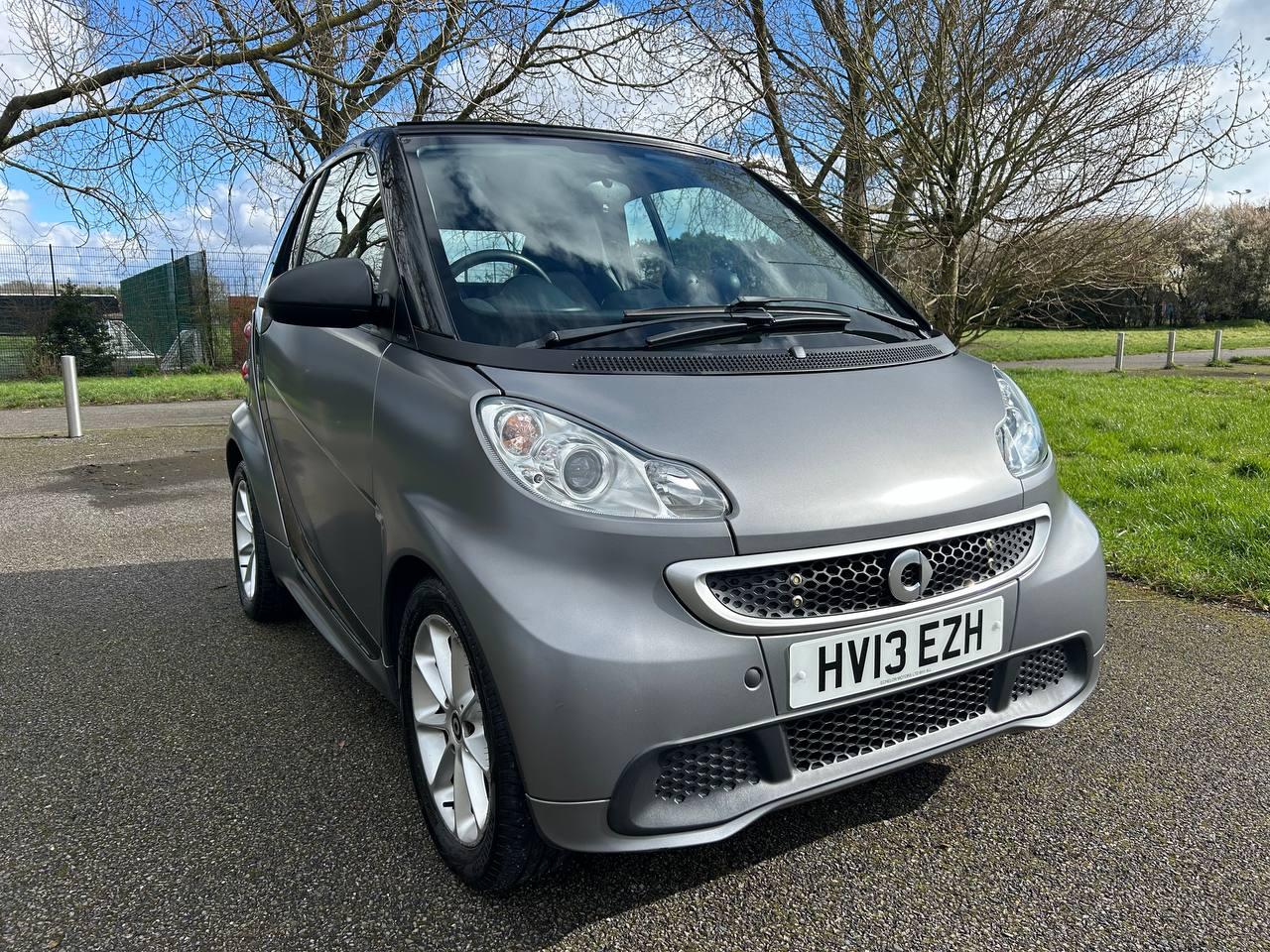 Smart fortwo 1.0 MHD Passion Cabriolet 2dr Petrol SoftTouch Euro 5 (s/s) (71 bhp)