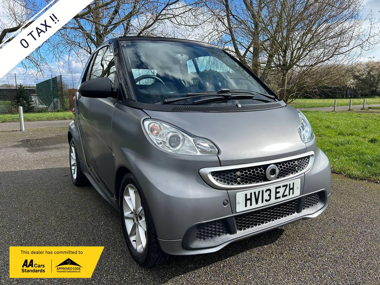 Smart fortwo 1.0 MHD Passion Cabriolet 2dr Petrol SoftTouch Euro 5 (s/s) (71 bhp)