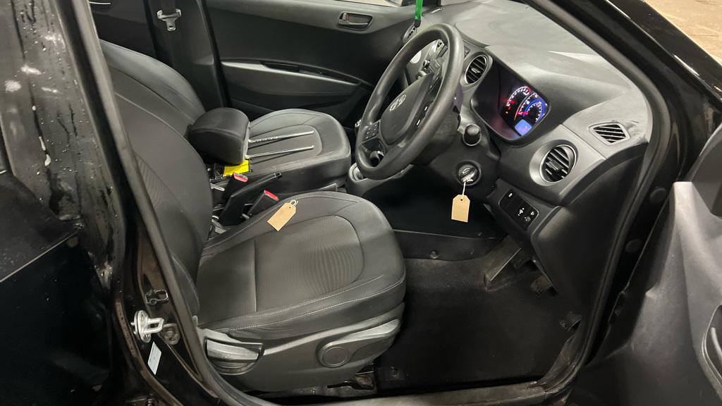 Hyundai i10 1.0 SE Hatchback 5dr Petrol Manual Euro 6 (66 ps)