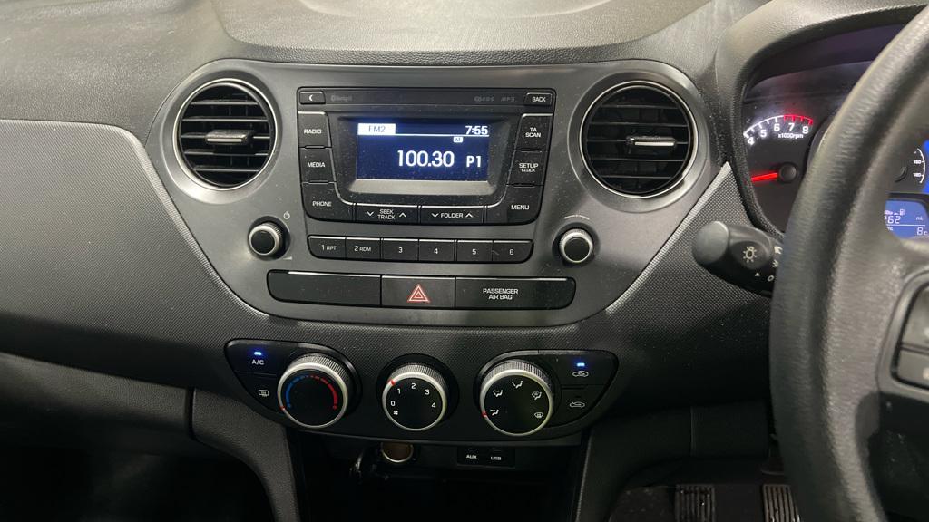 Hyundai i10 1.0 SE Hatchback 5dr Petrol Manual Euro 6 (66 ps)