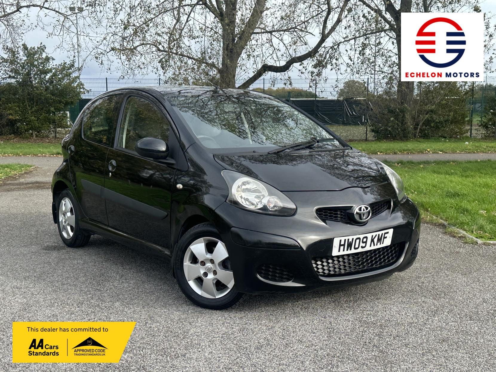 Toyota AYGO 1.0 VVT-i Black Hatchback 5dr Petrol Manual Euro 4 (AC) (67 bhp)