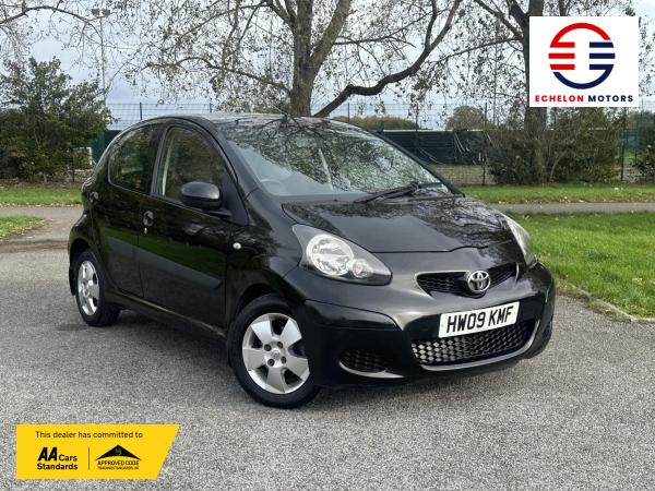 Toyota AYGO 1.0 VVT-i Black Hatchback 5dr Petrol Manual Euro 4 (AC) (67 bhp)