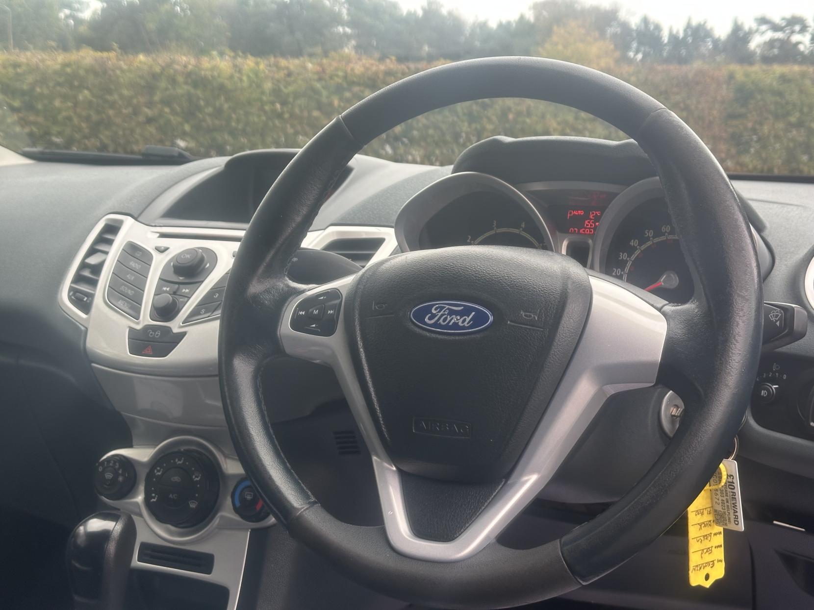 Ford Fiesta 1.4 Zetec Hatchback 3dr Petrol Automatic (154 g/km, 94 bhp)