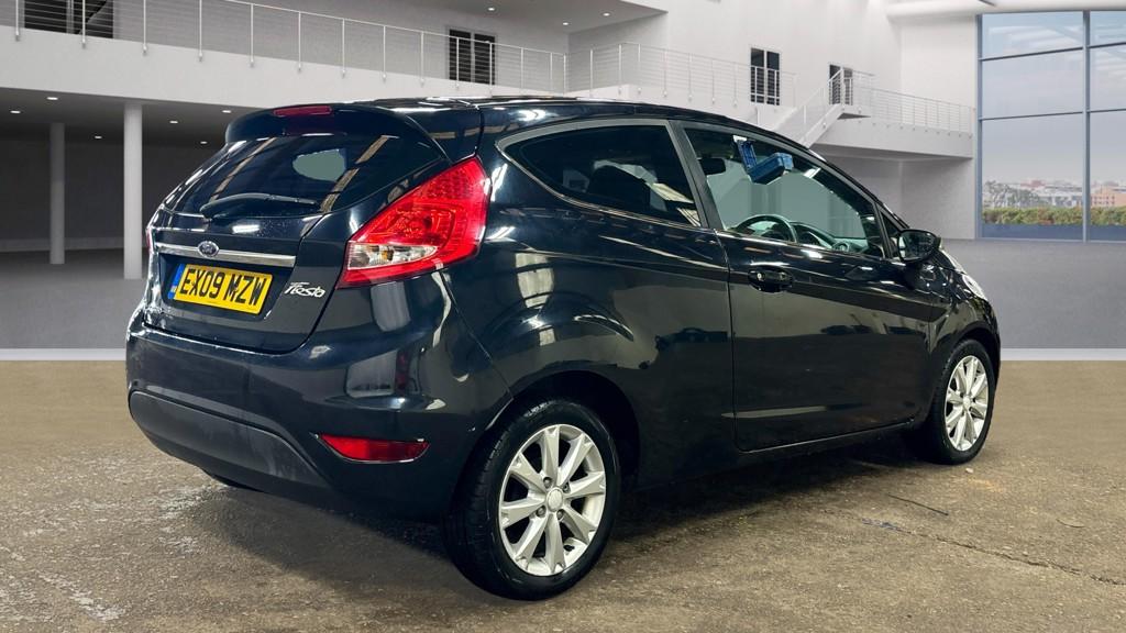 Ford Fiesta 1.4 Zetec Hatchback 3dr Petrol Automatic (154 g/km, 94 bhp)