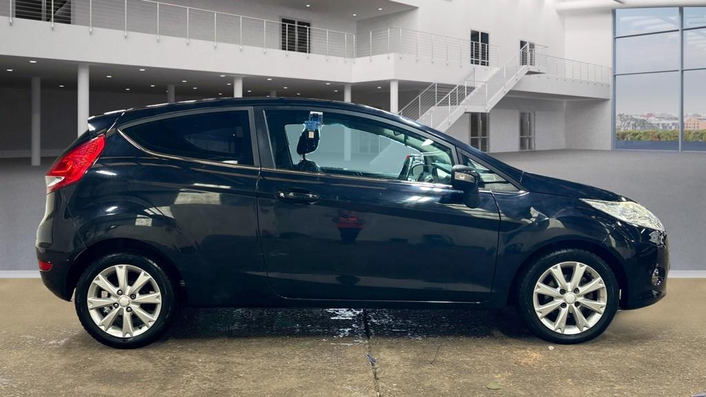 Ford Fiesta 1.4 Zetec Hatchback 3dr Petrol Automatic (154 g/km, 94 bhp)