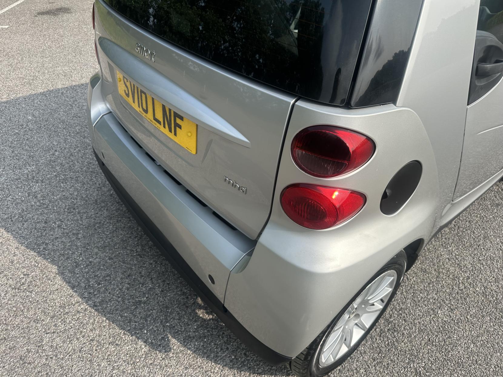 Smart fortwo 1.0 MHD Passion Coupe 2dr Petrol SoftTouch Euro 5 (s/s) (71 bhp)