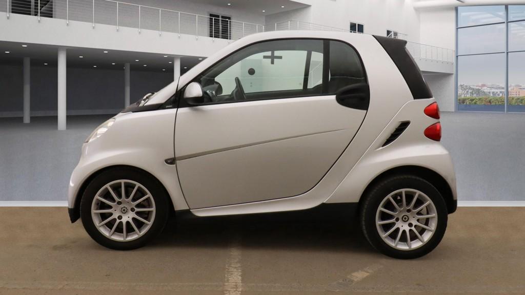 Smart fortwo 1.0 MHD Passion Coupe 2dr Petrol SoftTouch Euro 5 (s/s) (71 bhp)