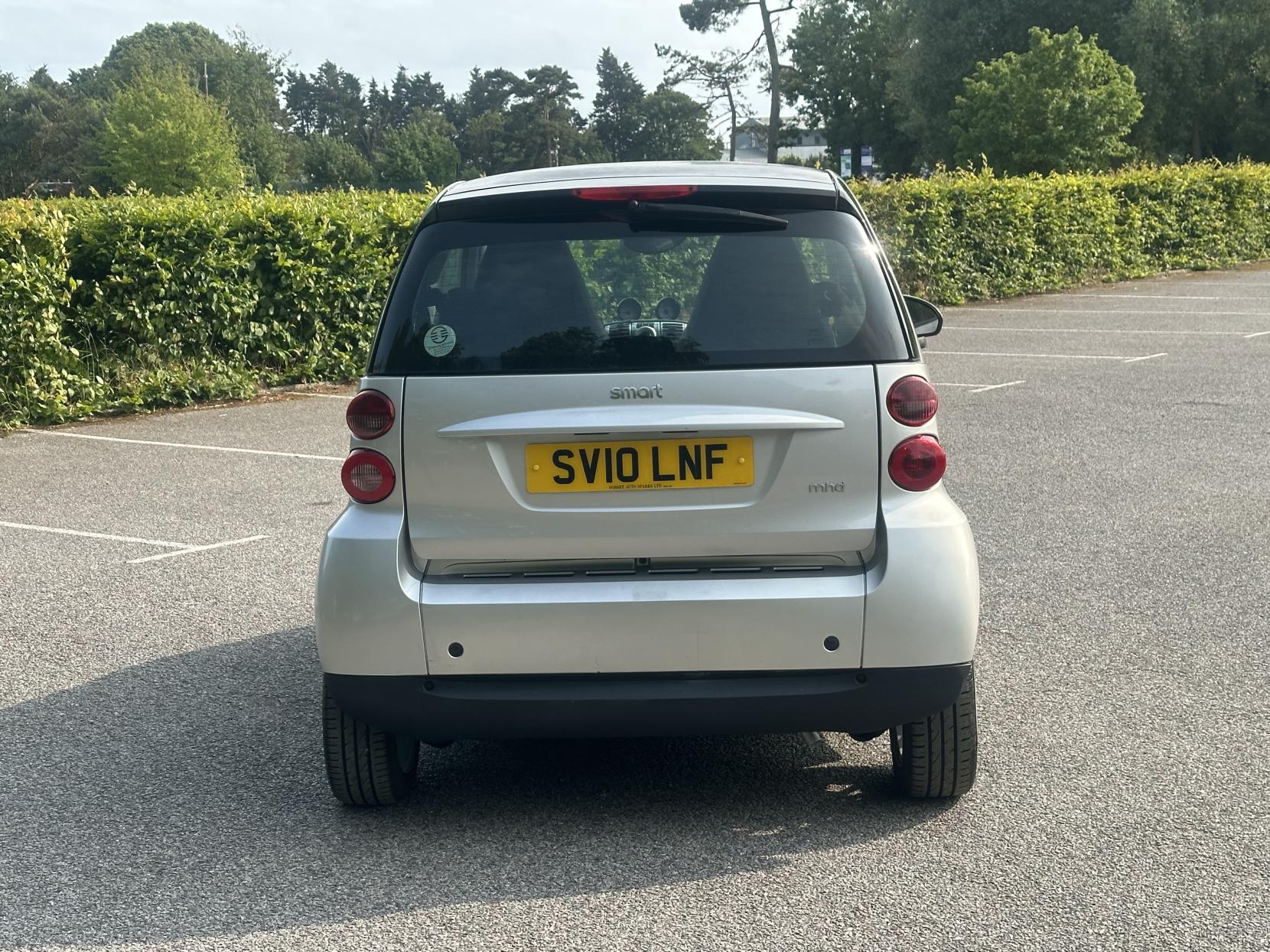 Smart fortwo 1.0 MHD Passion Coupe 2dr Petrol SoftTouch Euro 5 (s/s) (71 bhp)