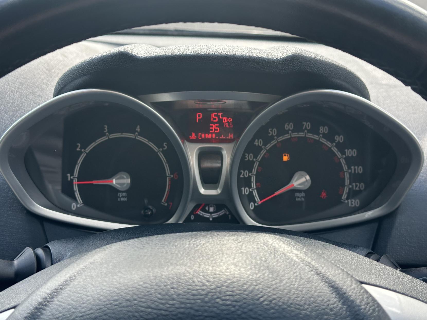 Ford Fiesta 1.4 Titanium Hatchback 3dr Petrol Automatic (154 g/km, 94 bhp)