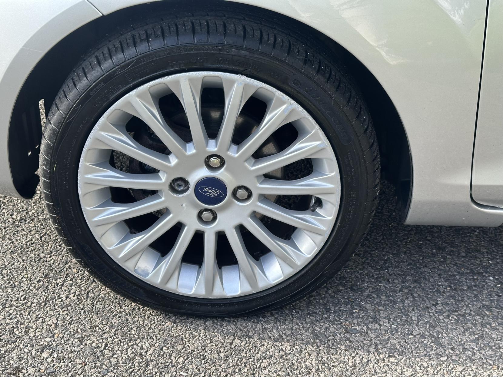 Ford Fiesta 1.4 Titanium Hatchback 3dr Petrol Automatic (154 g/km, 94 bhp)