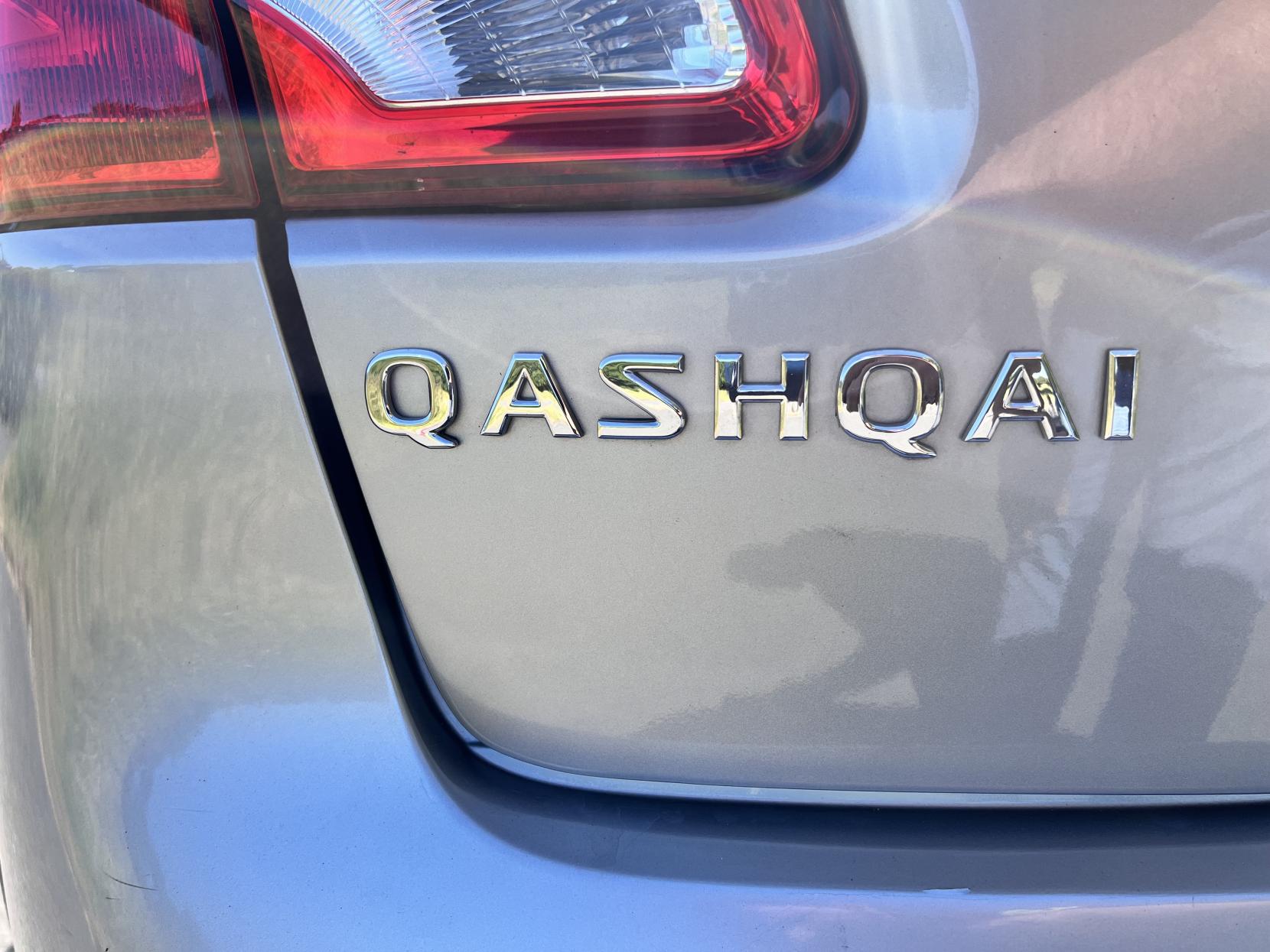 Nissan Qashqai 1.5 dCi Visia SUV 5dr Diesel Manual 2WD Euro 5 (110 ps)