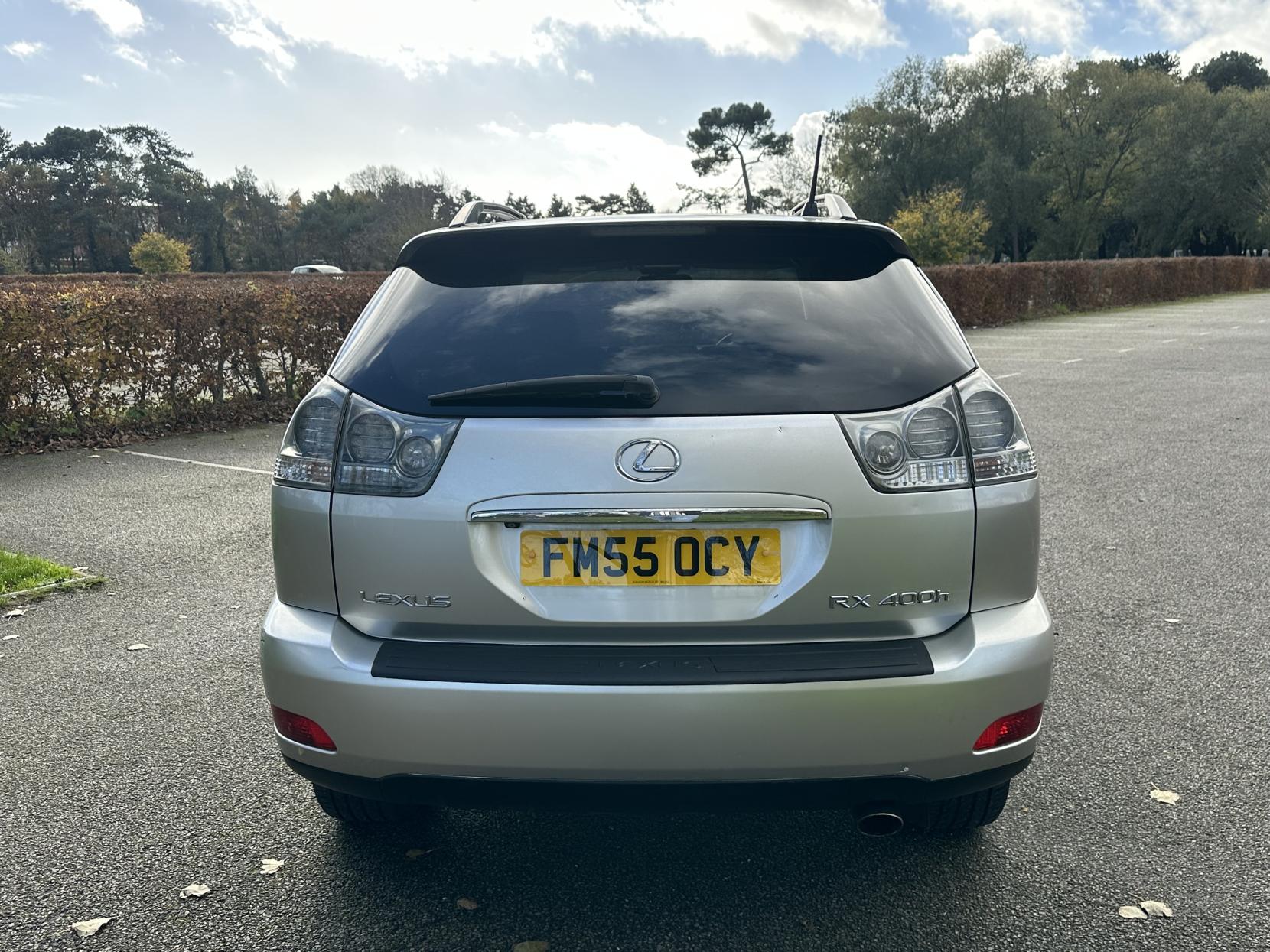 Lexus RX 3.3 400h SE SUV 5dr Petrol Hybrid CVT (192 g/km, 208 bhp)