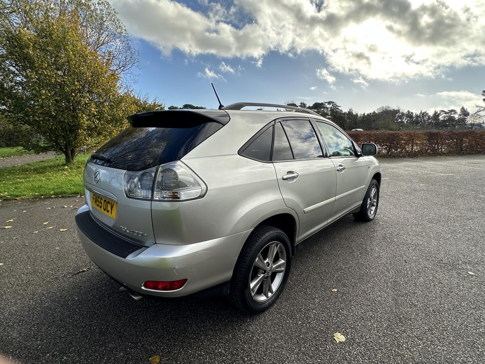 Lexus RX 3.3 400h SE SUV 5dr Petrol Hybrid CVT (192 g/km, 208 bhp)