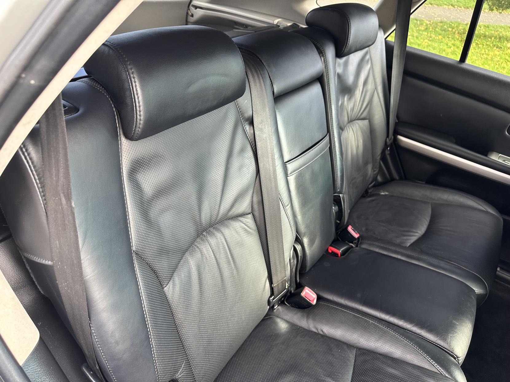 Lexus RX 3.3 400h SE SUV 5dr Petrol Hybrid CVT (192 g/km, 208 bhp)