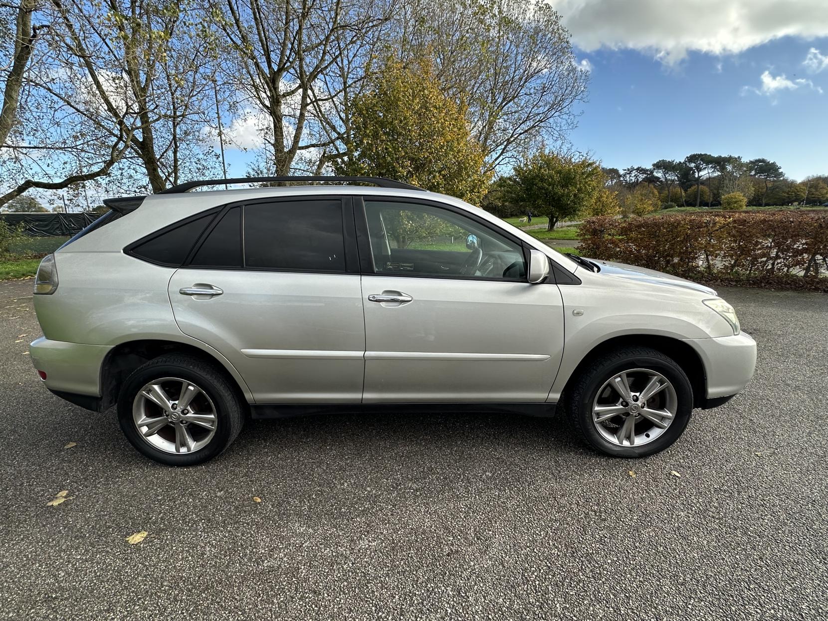 Lexus RX 3.3 400h SE SUV 5dr Petrol Hybrid CVT (192 g/km, 208 bhp)