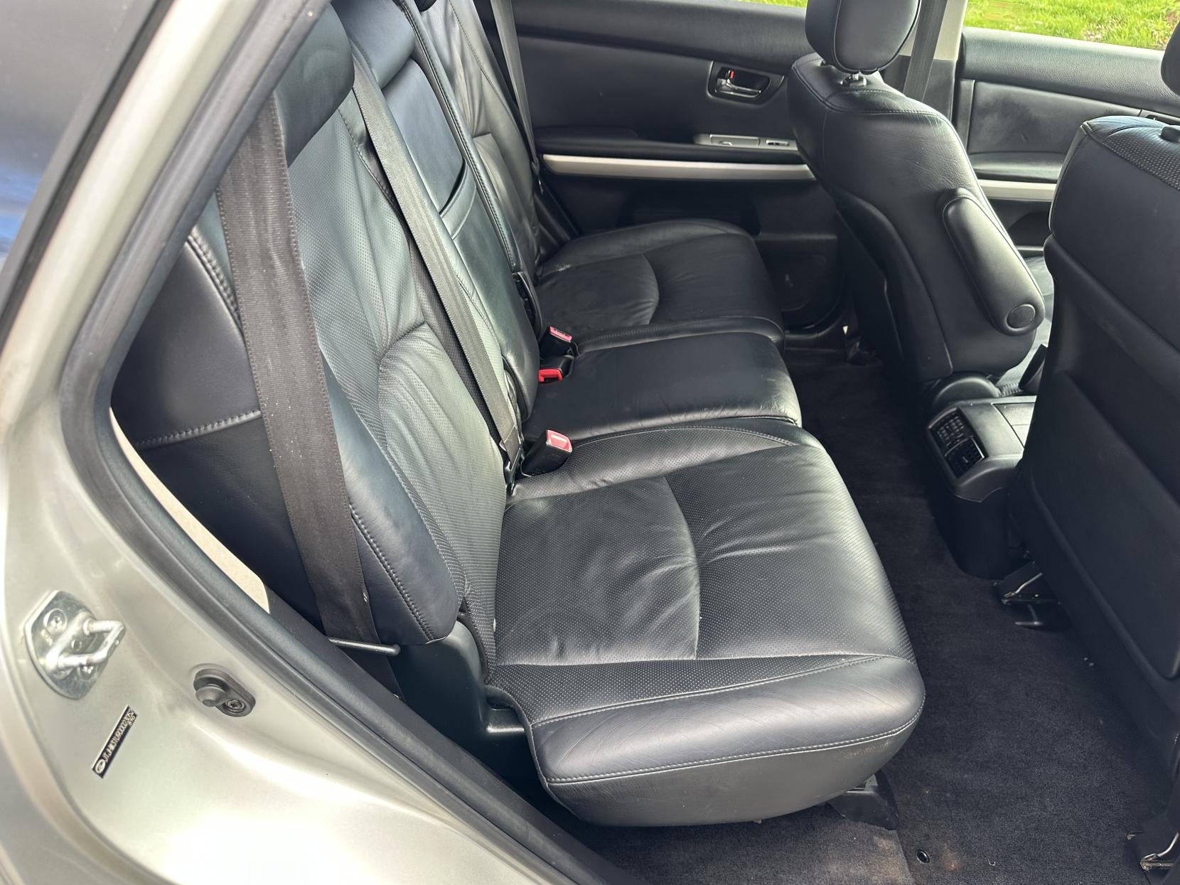 Lexus RX 3.3 400h SE SUV 5dr Petrol Hybrid CVT (192 g/km, 208 bhp)