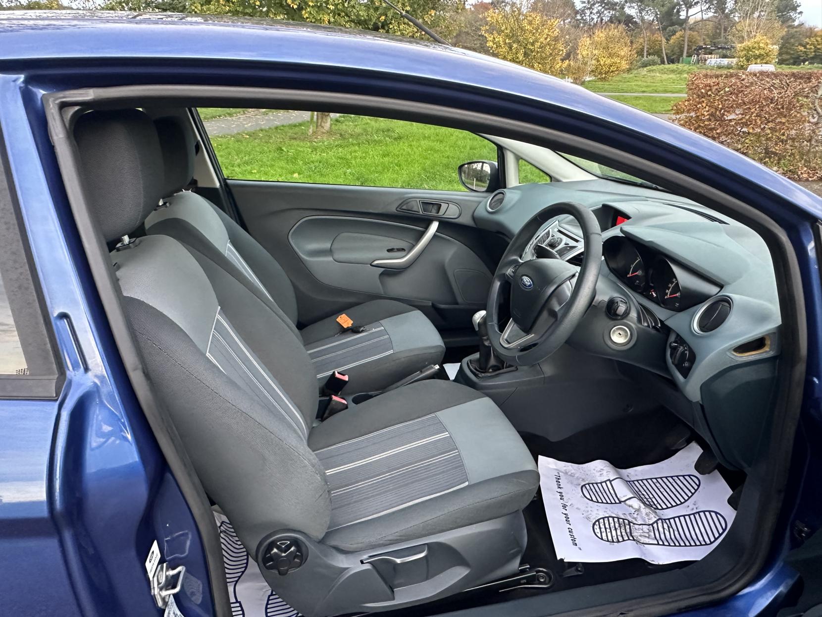 Ford Fiesta 1.25 Edge Hatchback 3dr Petrol Manual (127 g/km, 59 bhp)