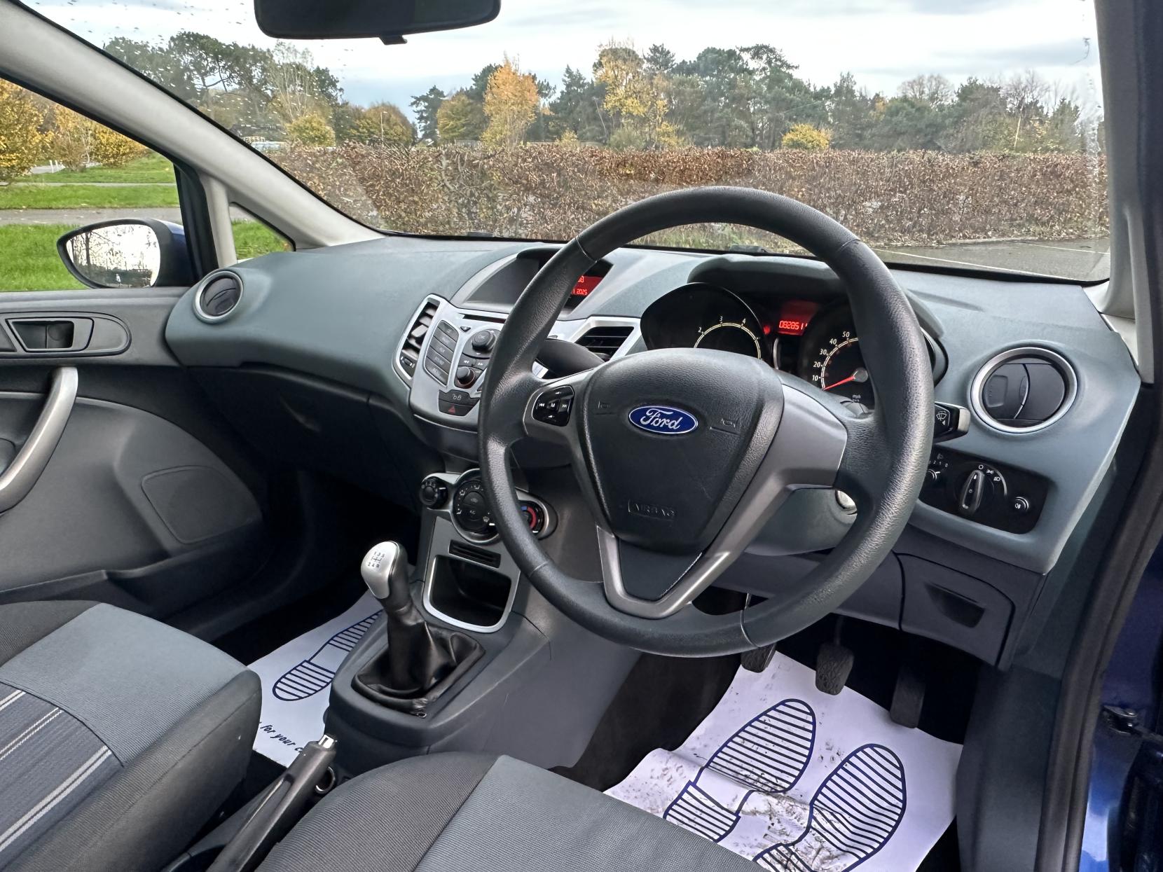 Ford Fiesta 1.25 Edge Hatchback 3dr Petrol Manual (127 g/km, 59 bhp)