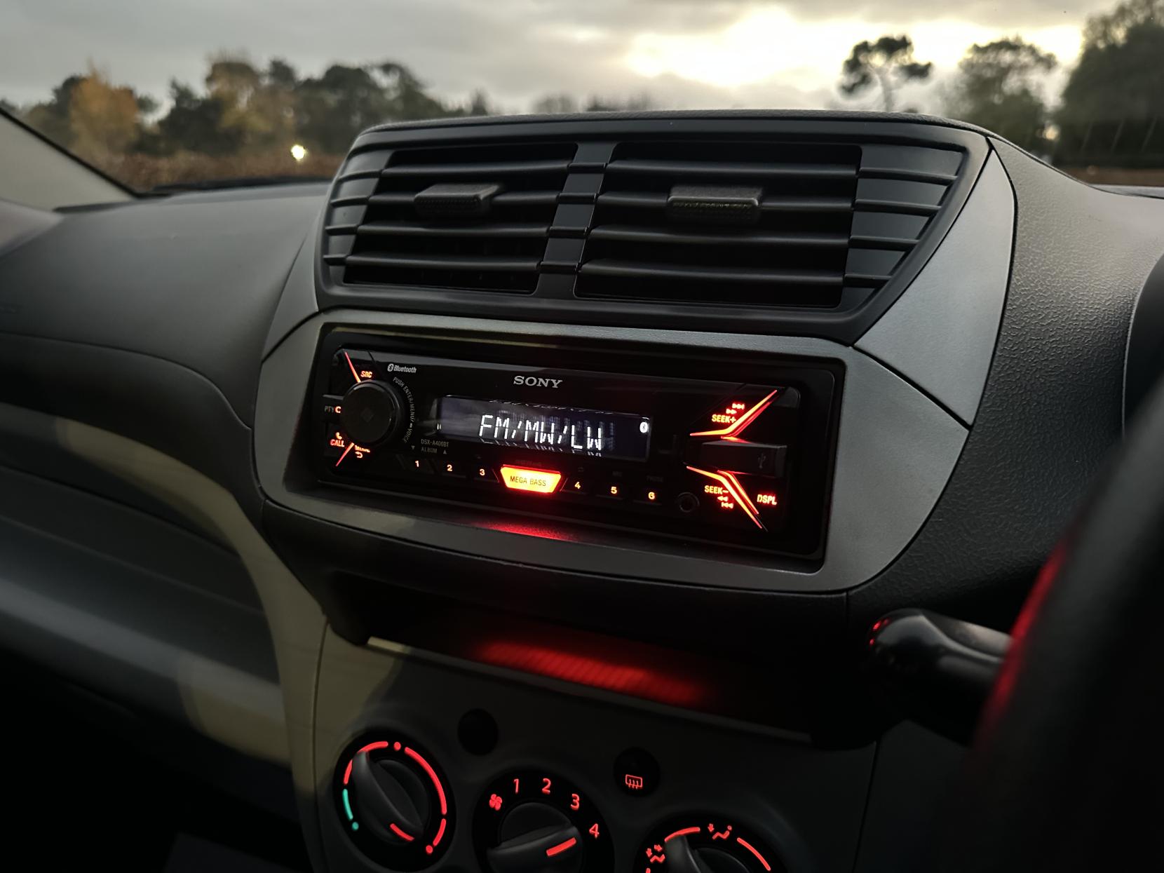 Suzuki Alto 1.0 12V SZ2 Hatchback 5dr Petrol Manual Euro 5 (68 ps)