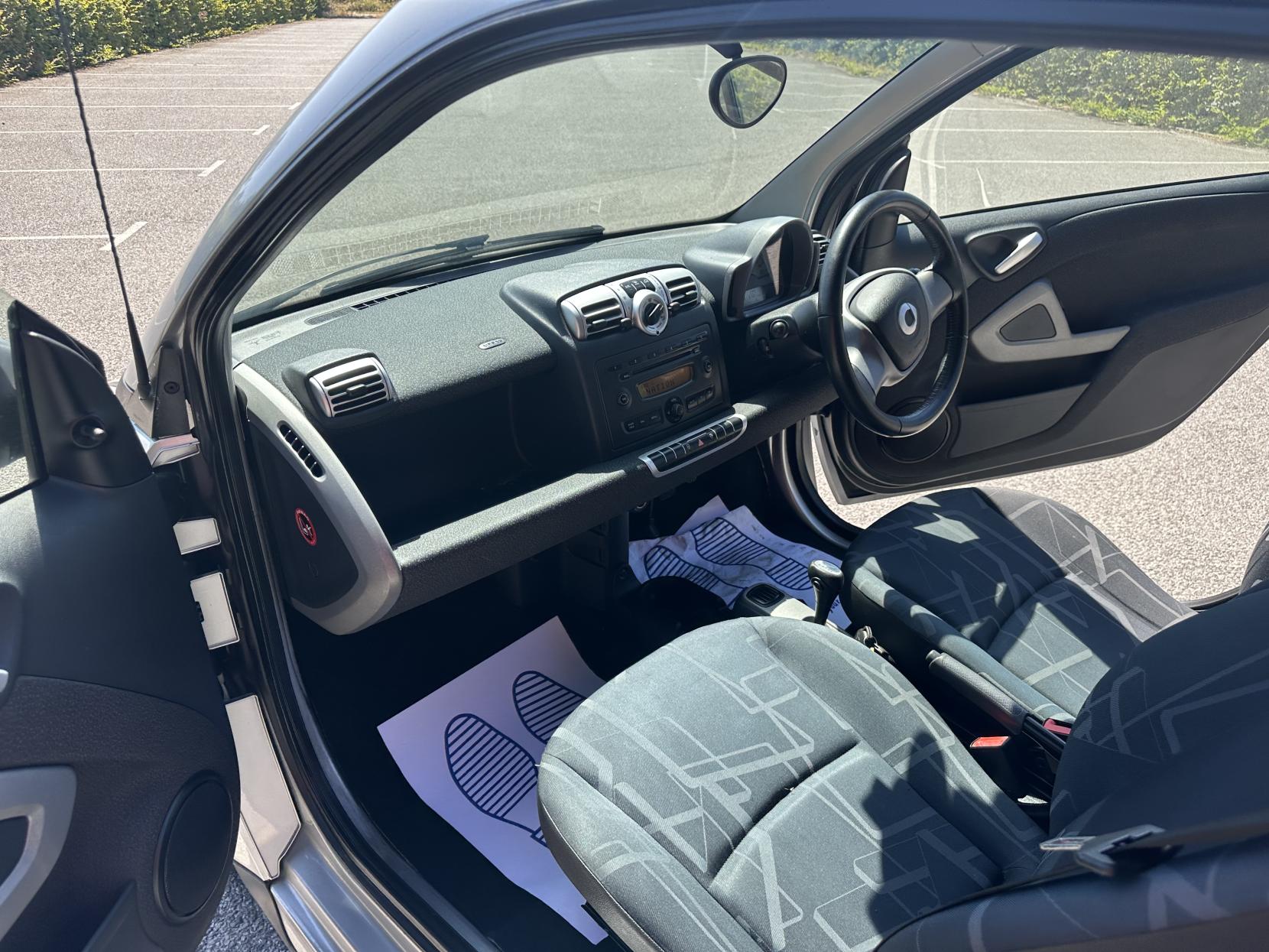 Smart fortwo 1.0 Passion Coupe 2dr Petrol Auto Euro 4 (71 bhp)