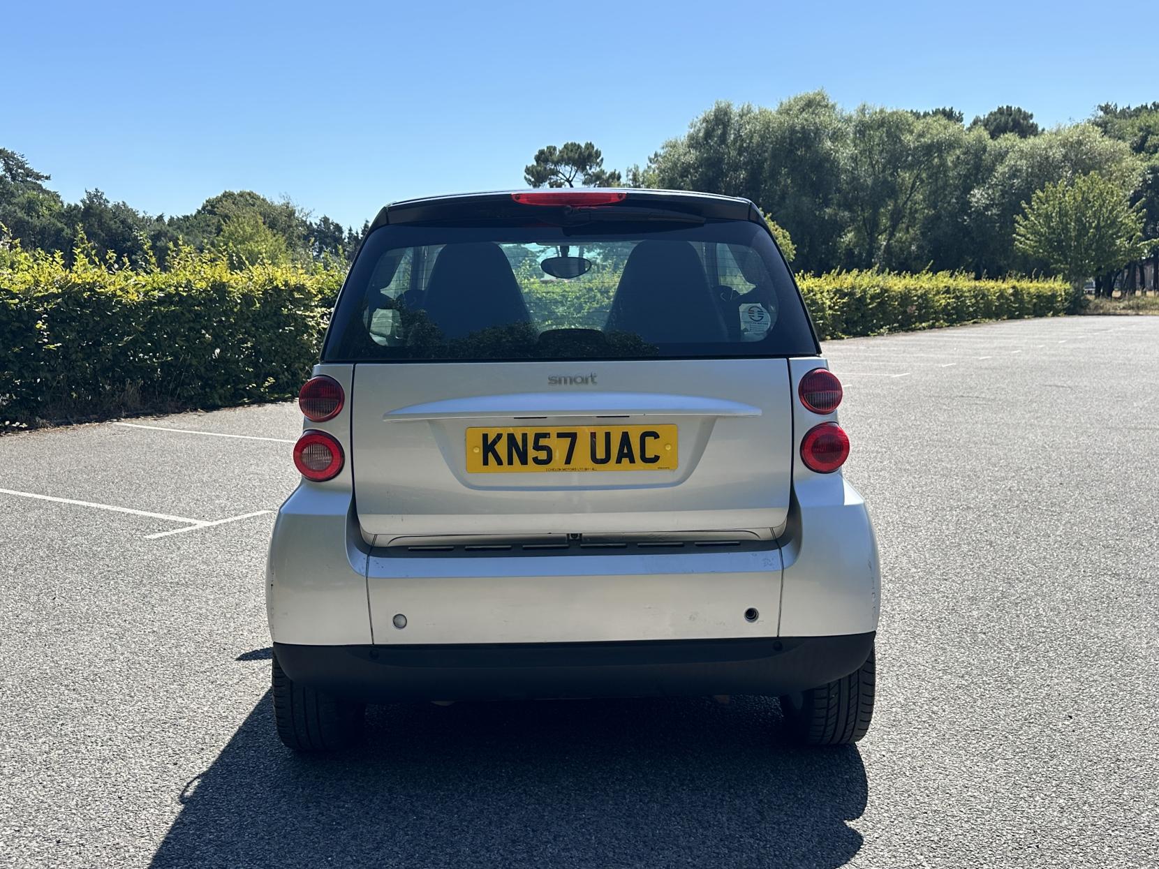 Smart fortwo 1.0 Passion Coupe 2dr Petrol Auto Euro 4 (71 bhp)