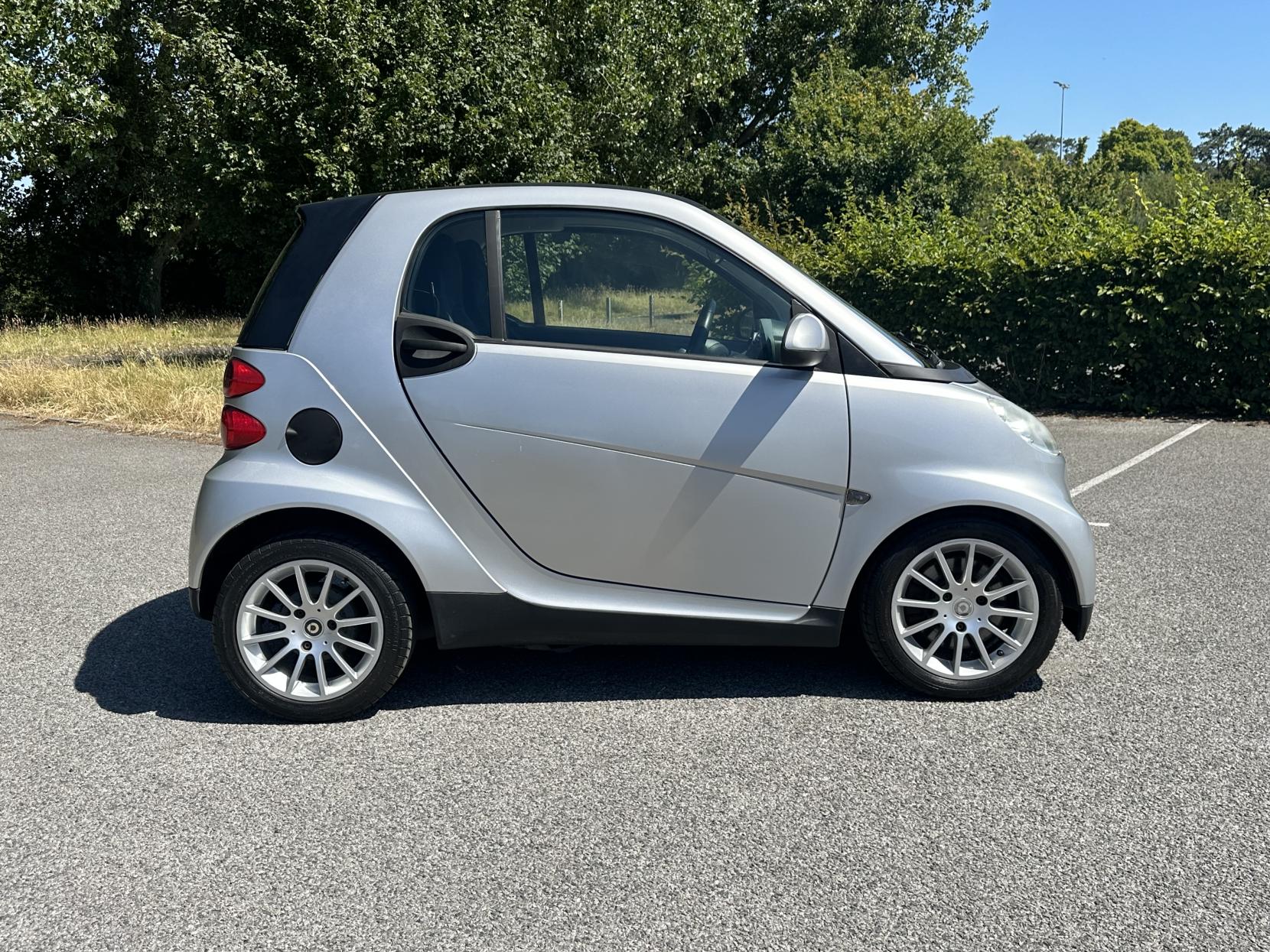 Smart fortwo 1.0 Passion Coupe 2dr Petrol Auto Euro 4 (71 bhp)