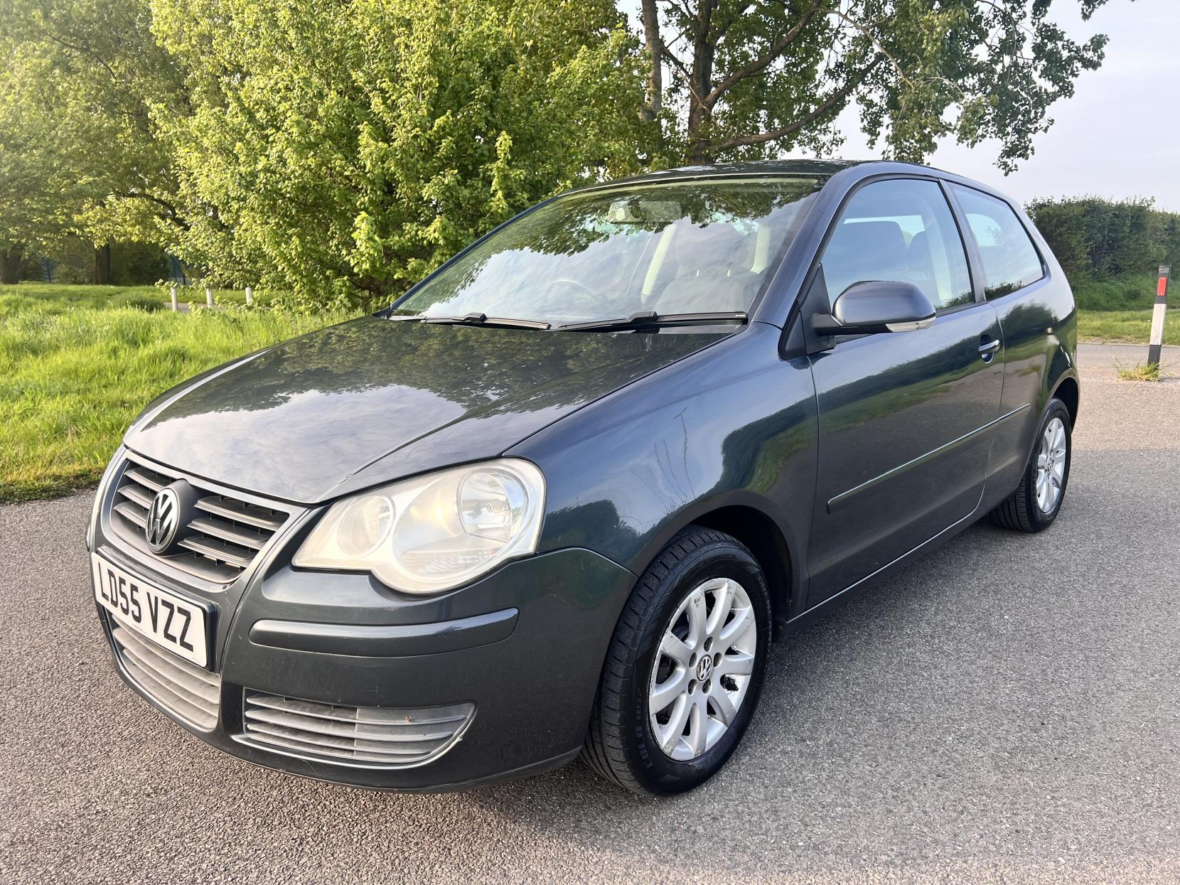 Volkswagen Polo 1.4 SE Hatchback 3dr Petrol Automatic (185 g/km, 74 bhp)