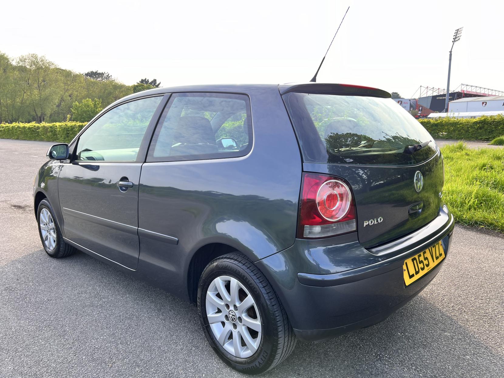 Volkswagen Polo 1.4 SE Hatchback 3dr Petrol Automatic (185 g/km, 74 bhp)