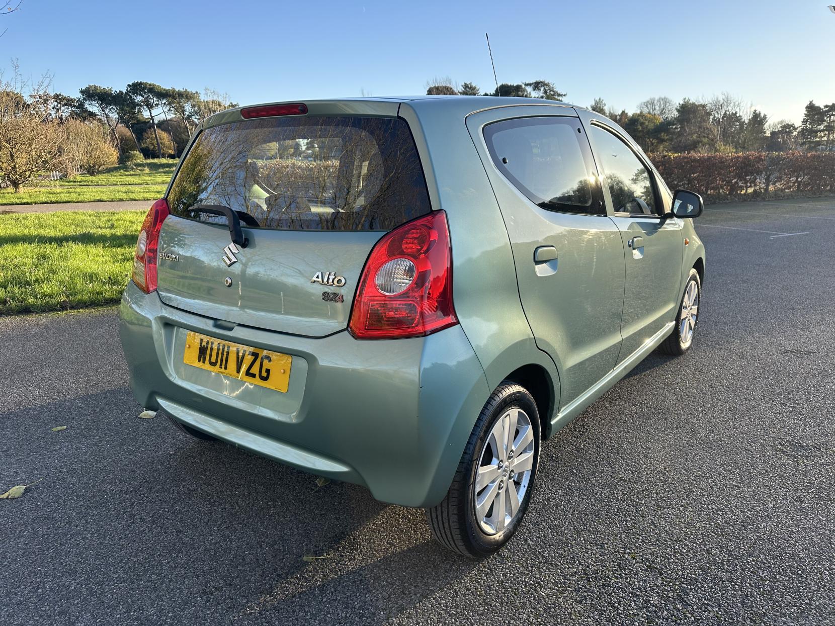 Suzuki Alto 1.0 12V SZ4 Hatchback 5dr Petrol Manual Euro 5 (68 ps)
