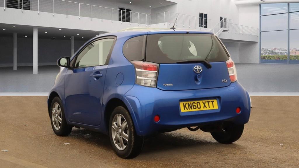 Toyota iQ 1.0 VVT-i 2 Hatchback 3dr Petrol Manual Euro 4 (68 bhp)