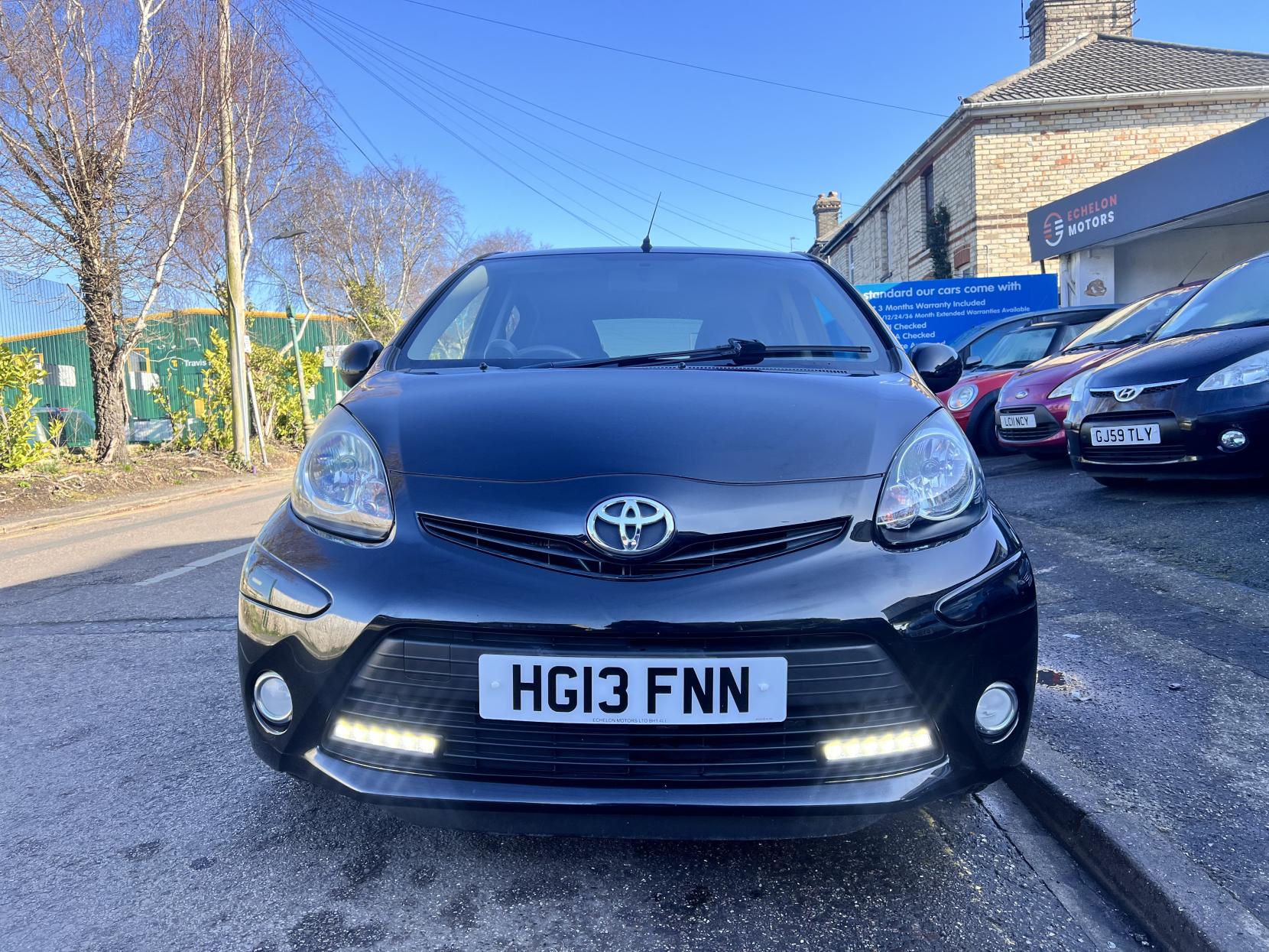 Toyota AYGO 1.0 VVT-i Fire Hatchback 5dr Petrol Manual Euro 5 (67 ps)