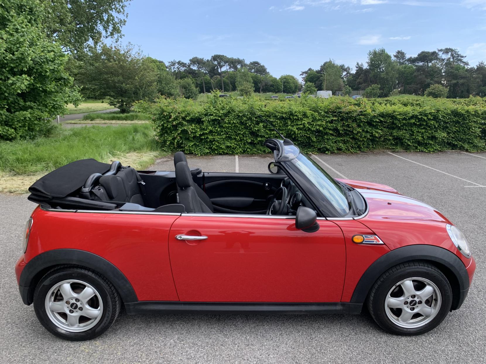 MINI Convertible 1.6 One Convertible 2dr Petrol Manual Euro 5 (98 ps)