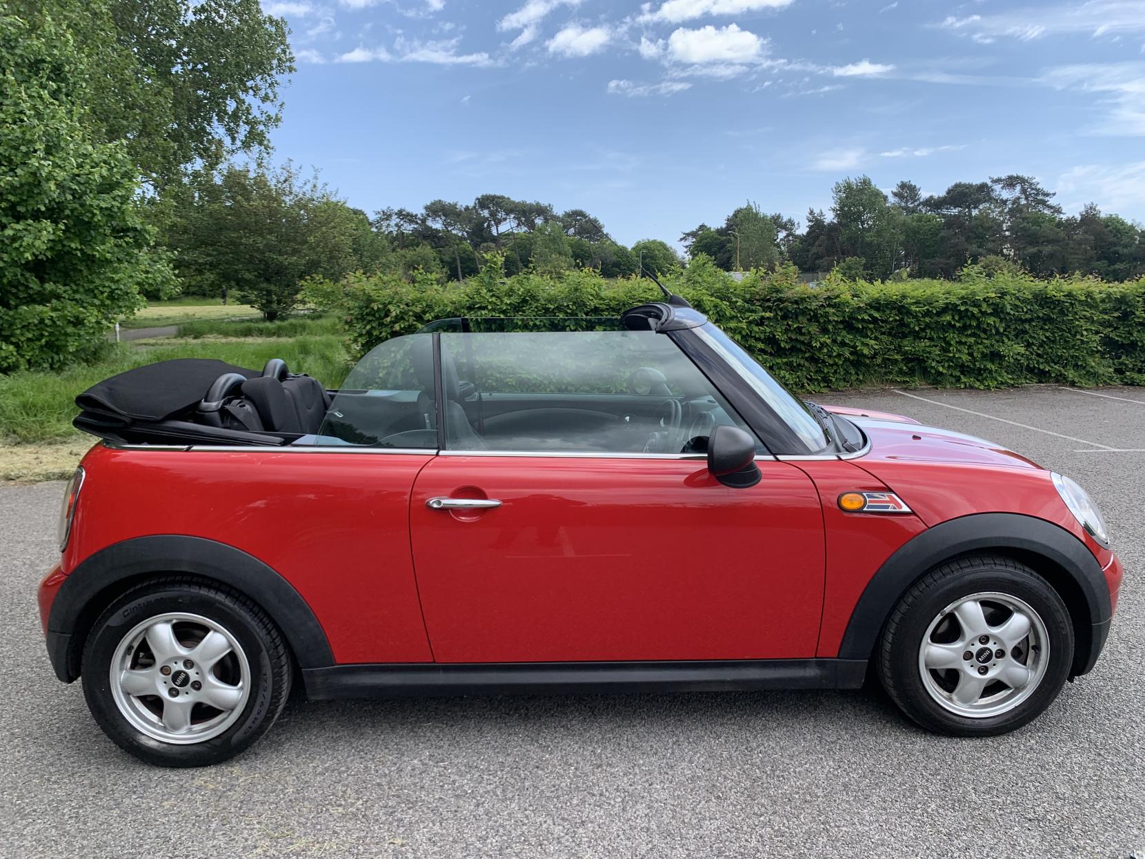 MINI Convertible 1.6 One Convertible 2dr Petrol Manual Euro 5 (98 ps)